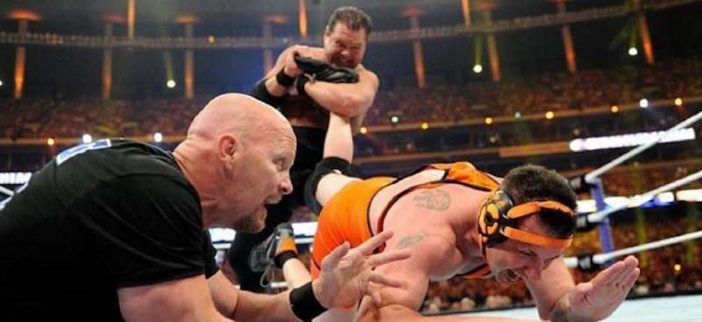 Jerry Lawler vs Michael Cole at WrestleMania 27 w/ special guest referee Stone Cold