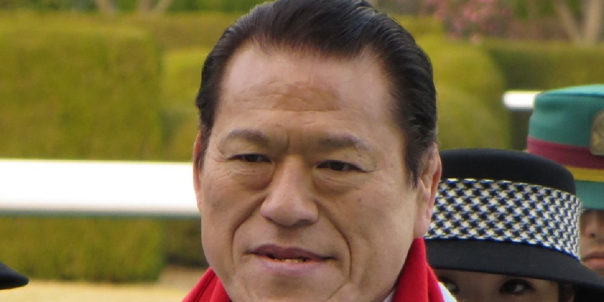 10 Things About The WWE Championship That Make No Sense