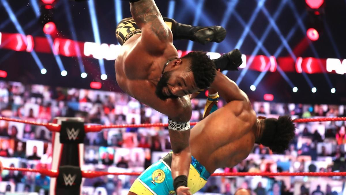 New Day Vs The Hurt Business at WWE Thunderdome