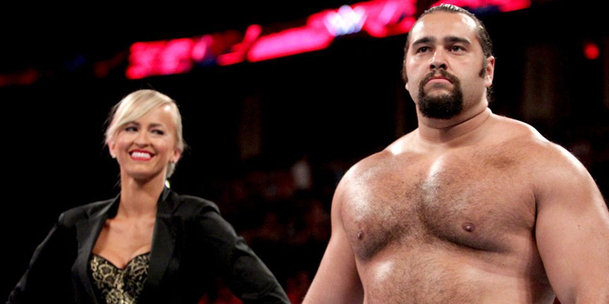 8 WWE On-Screen Couples That Split (& Why They Broke Up)