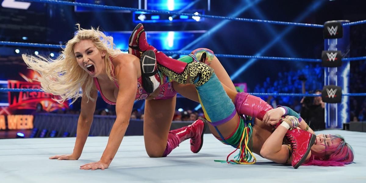 Charlotte v Asuka SmackDown 2019