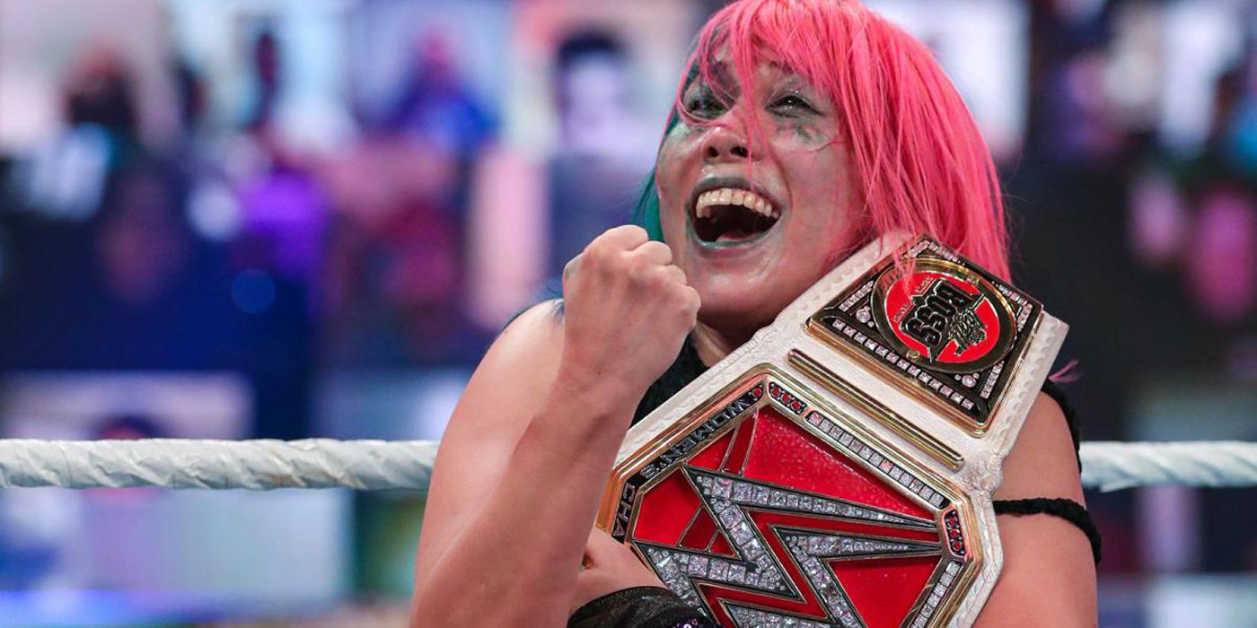 Asuka with the WWE Women's Championship.