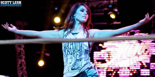[Bild: Brandi-Lauren.jpg?q=50&fit=crop&w=500&dpr=1.5]