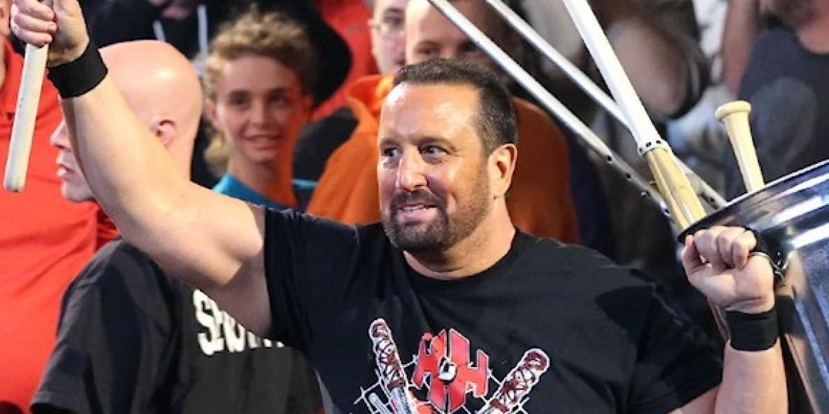 Tommy Dreamer with kendo sticks Cropped