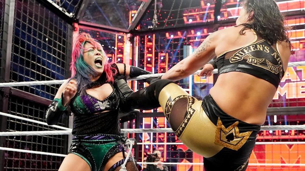 Asuka vs. Shayna Baszler at Elimination Chamber