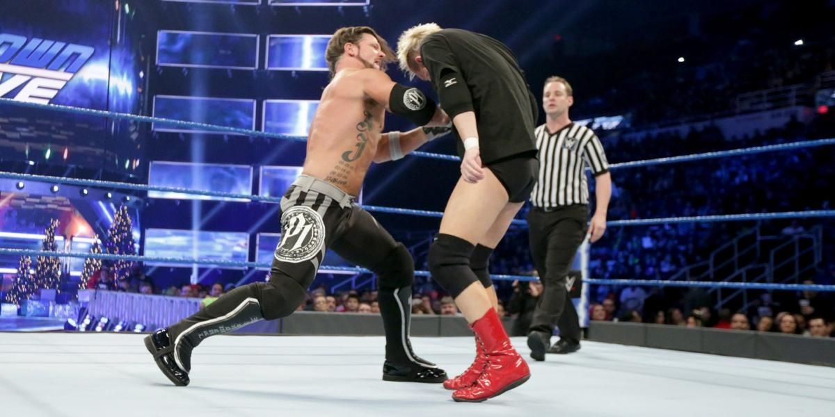 James Ellsworth v AJ Styles SmackDown December 20, 2016 Cropped