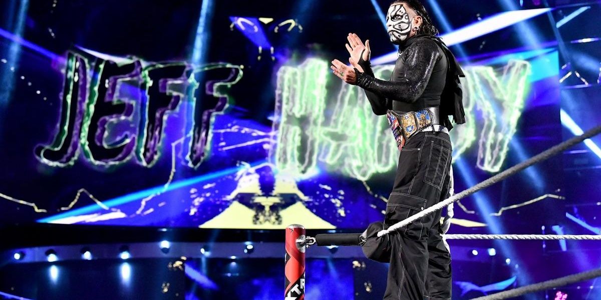 Jeff-Hardy-Entrance Cramed