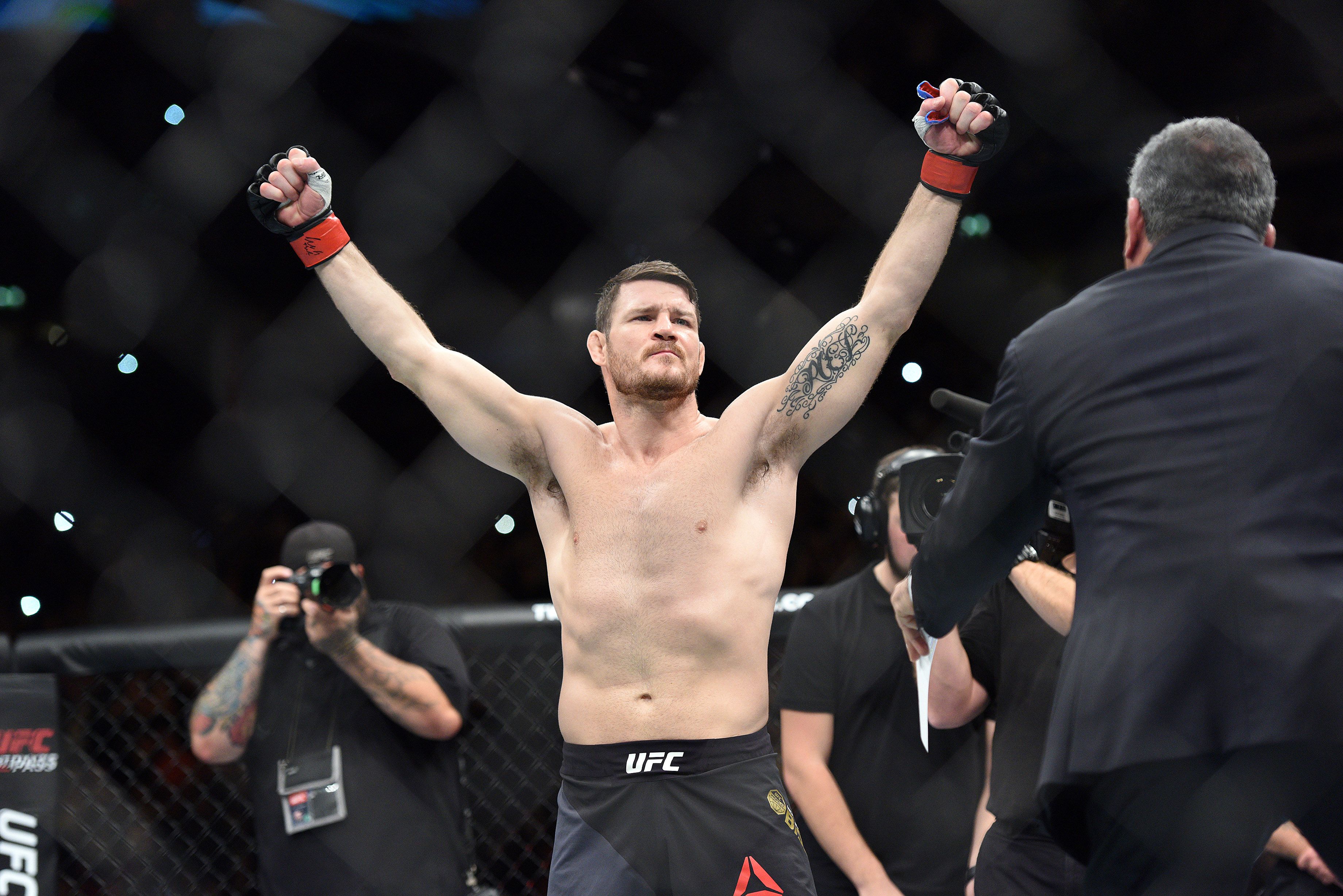 Michael Bisping vs Dan Henderson UFC 204