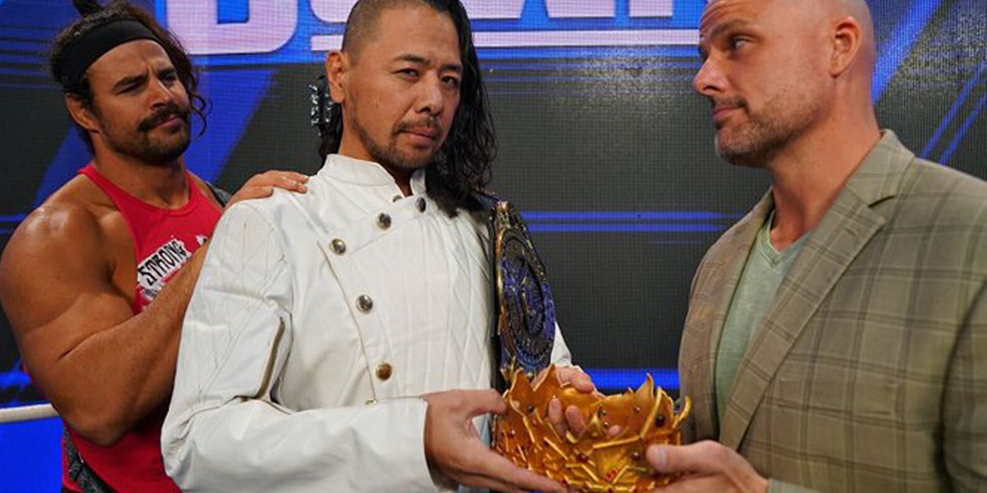 Nakamura gives up crown WWE
