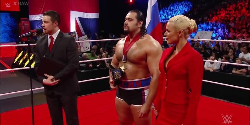 10 Wrestlers Who Had Cameos In WWE Before They Were Famous
