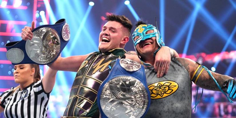 Things To Know About Dominik Mysterio's Relationship With His Dad Rey ...
