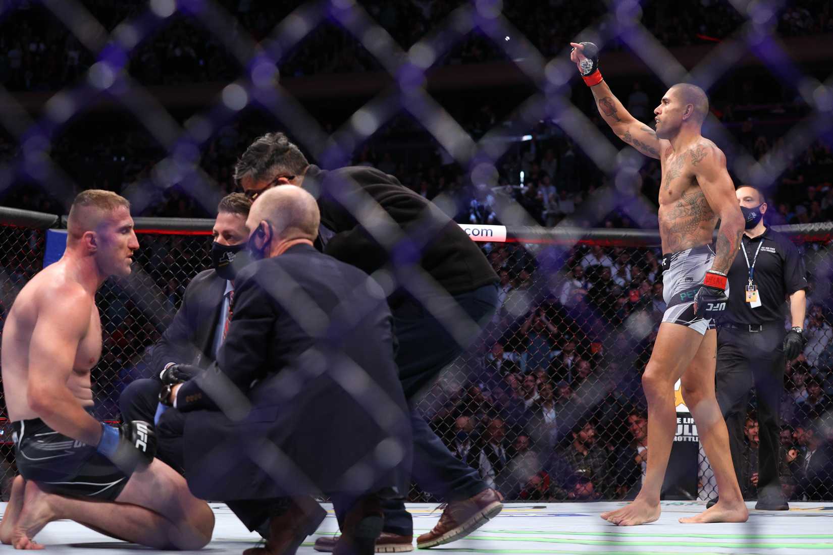 10 Best Performances Of Alex Pereira's UFC Career, Ranked