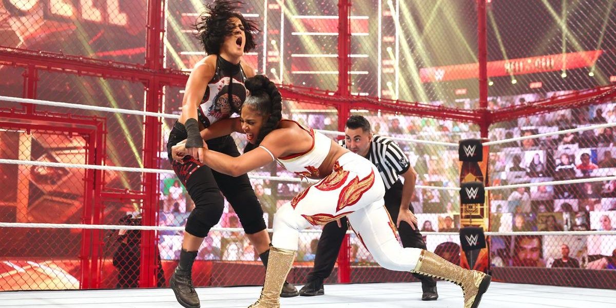 Bianca Belair v Bayley Hell in a Cell 2021 Cropped