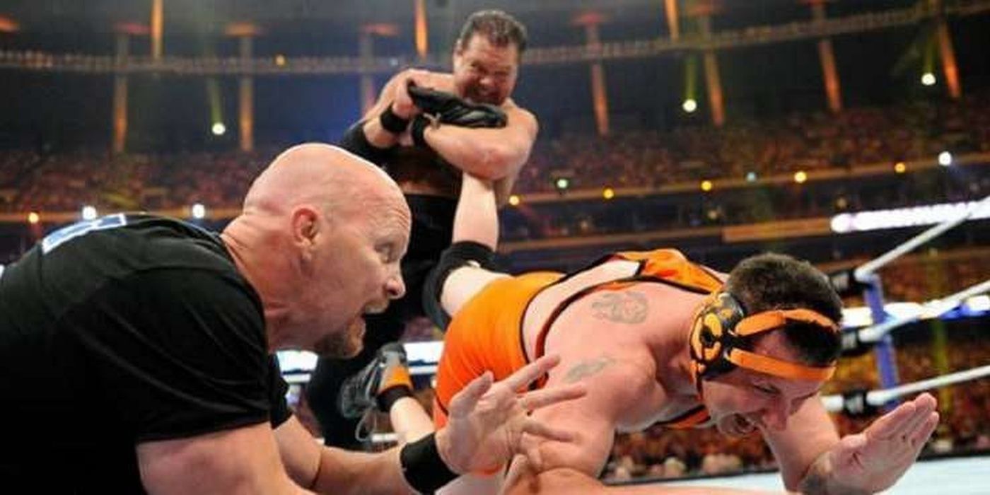 Jerry Lawler Vs Michael Cole WrestleMania 27 Cropped