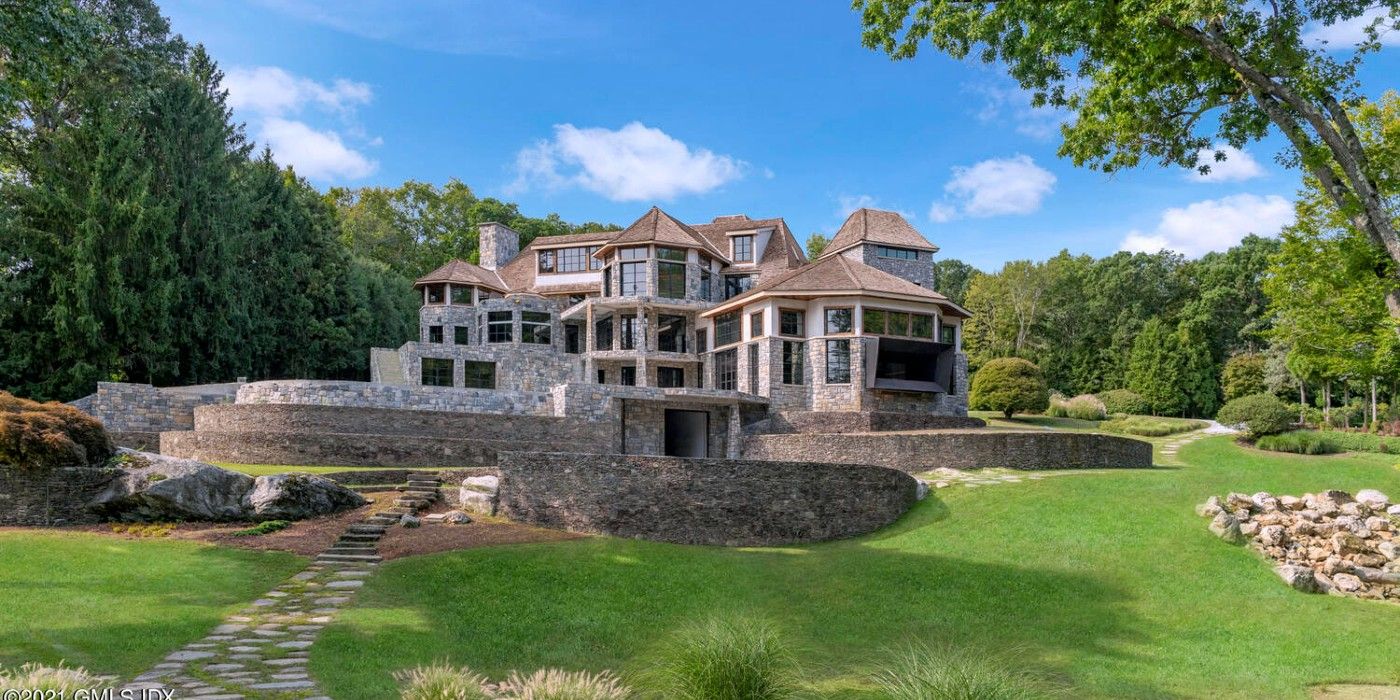 Turns Out That 32 Million Mansion Isn't Vince McMahon's After All