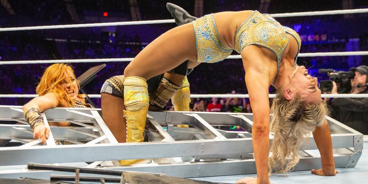 Becky Lynch vs Charlotte Flair Evolution 2018