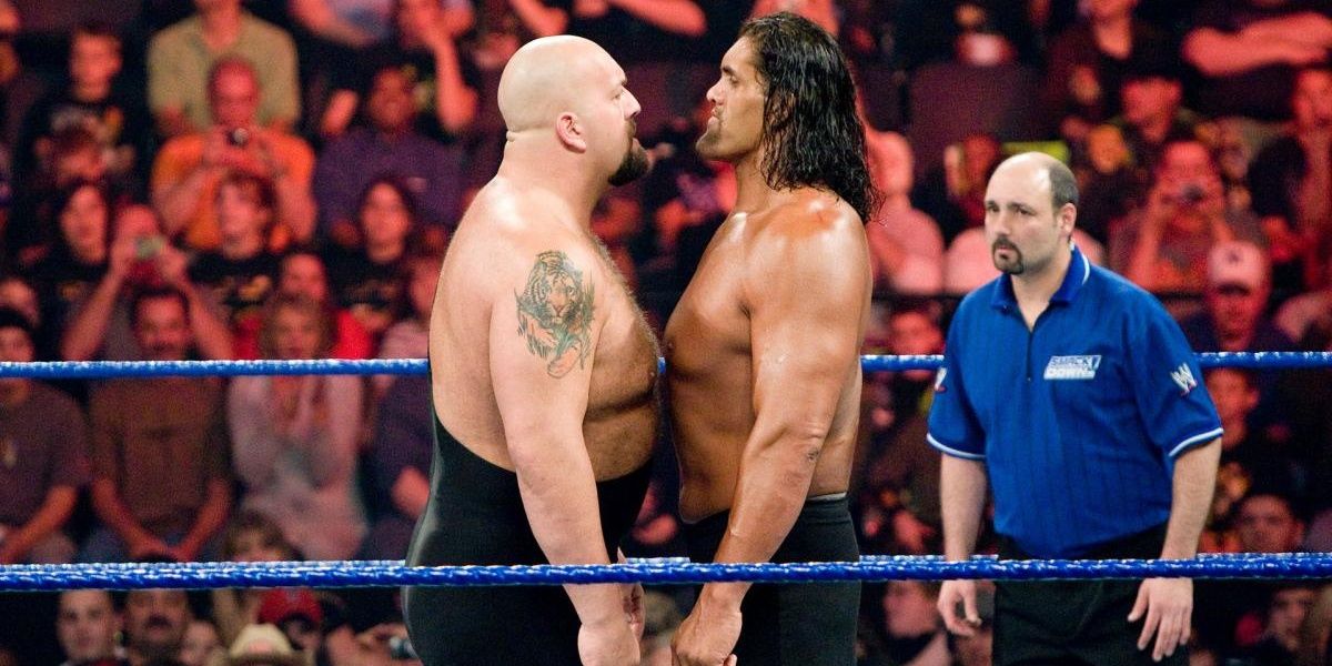 Big Show and Great Khali faceoff Cropped