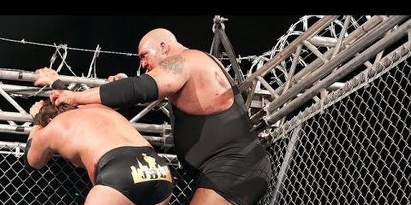 10 WWE Gimmick Match Main Events That Ruined The Show