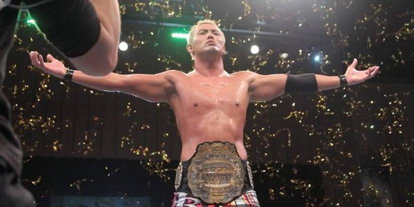 Kazuchika-Okada-IWGP-Heavyweight-Champion-NJPW.jpg