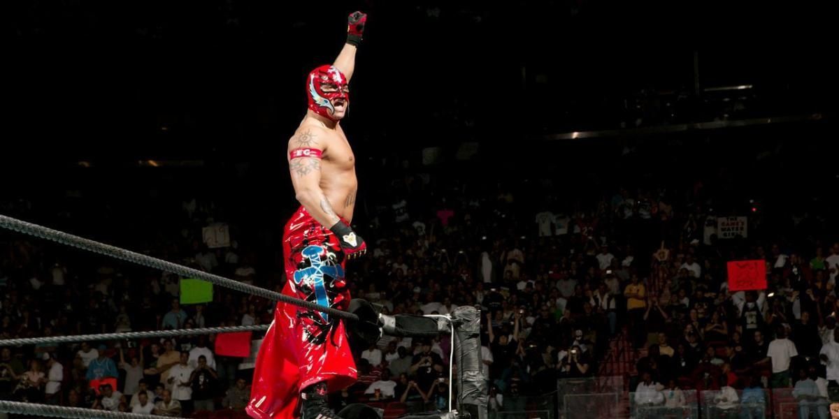 Rey Mysterio Royal Rumble 2006 Cropped