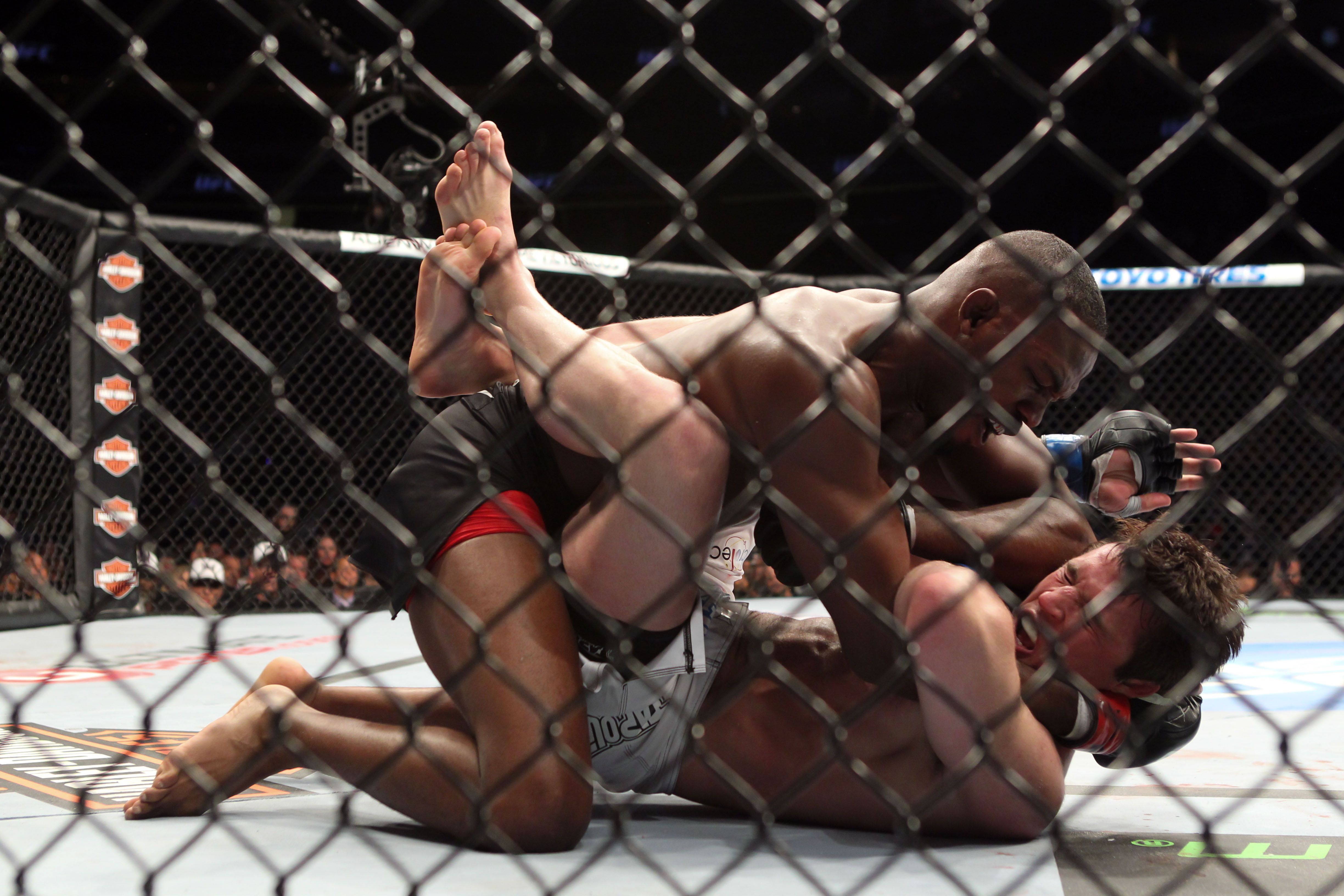 10 Best Wrestlers in UFC History