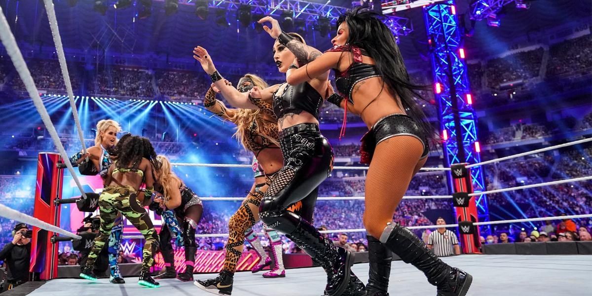 2022 Women's Royal Rumble Match Cropped
