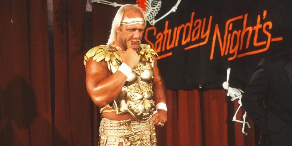 10 Behind-The-Scenes Pictures Of Hulk Hogan You Have To See