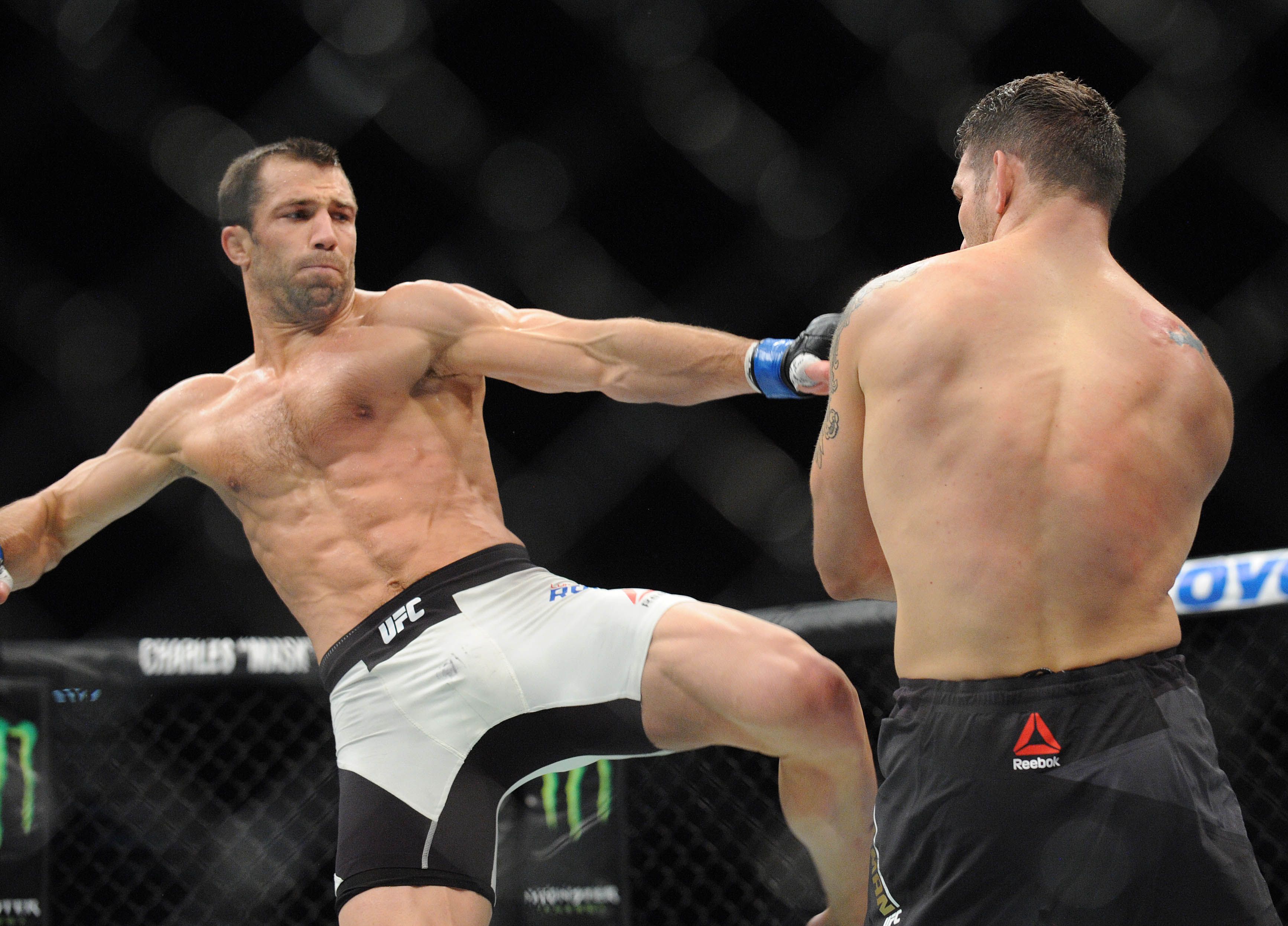 10 UFC Fighters With The Best Double Leg Takedown