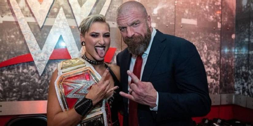 10 Backstage Tales About Rhea Ripley Fans Should Know