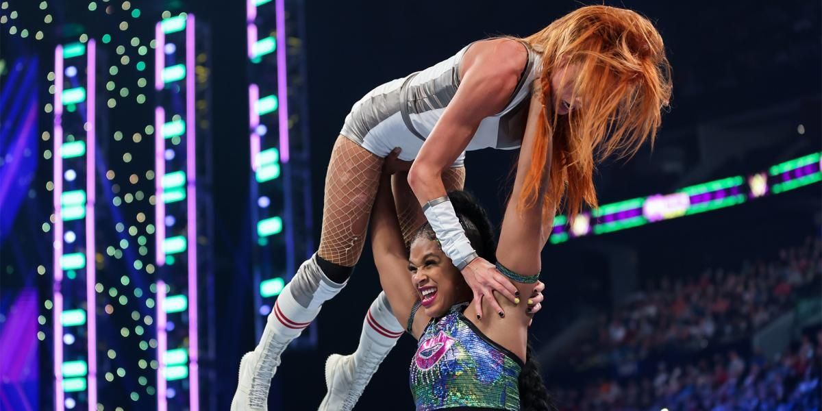 Becky Lynch v Bianca Belair Extreme Rules 2021 Cropped