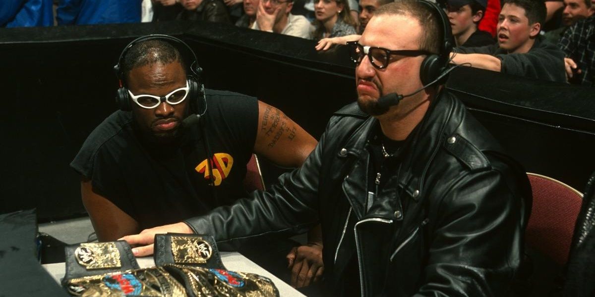 Dudleyz WWF Tag Team Champions ringside