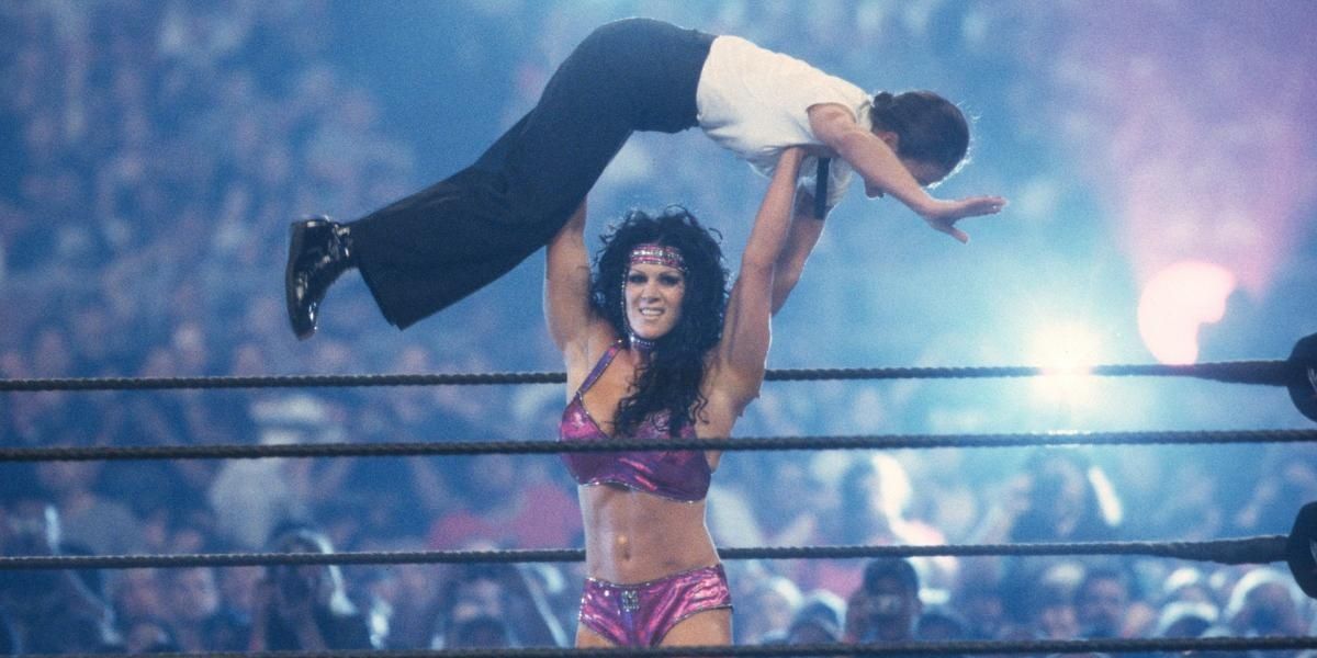 10 Women's Wrestlers From The 2000s With The Best Physiques