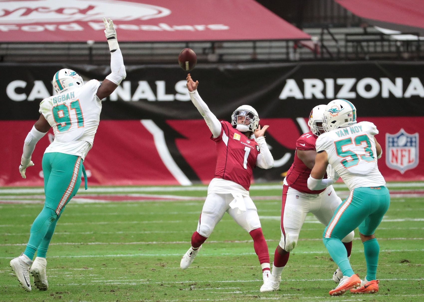 Miami Dolphins' Tua Tagovailoa, Arizona Cardinals' Kyler Murray and the  revival of QB1 wearing No. 1 - ESPN