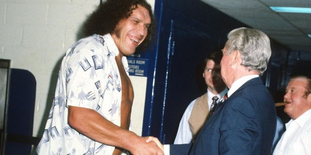 andre-the-giant-vince-mcmahon-sr-handshake