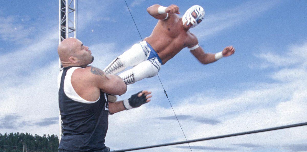 Rey Mysterio vs. Konnan at Road Wild 1997