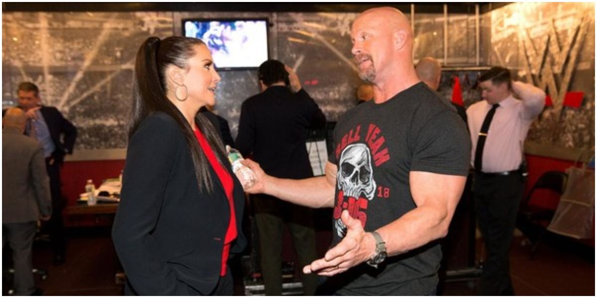 stephanie mcmahon with Stone COld