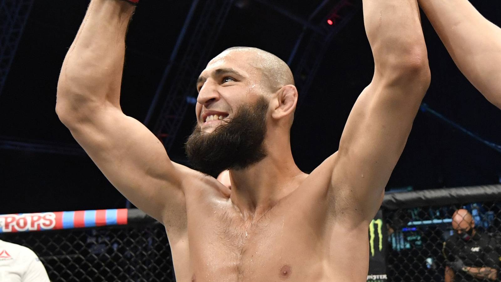 RAF Moscow: Khamzat Chimaev vs. Tyron Woodley Purse — How Much Are the UFC Stars Earning to Wrestle?