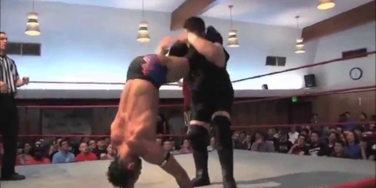 Kevin Steen wrestling Ricochet 