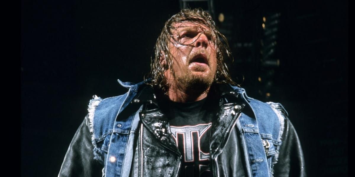 Triple H Raw January 7, 2002 Cropped