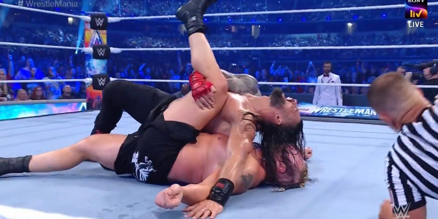 Roman Reigns defeats Brock Lesnar at WrestleMania 38