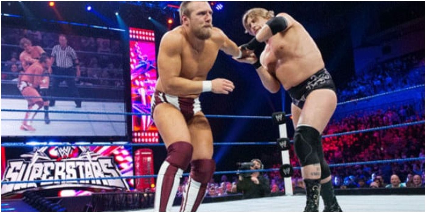 Daniel Bryan vs William Regal WWE Superstars