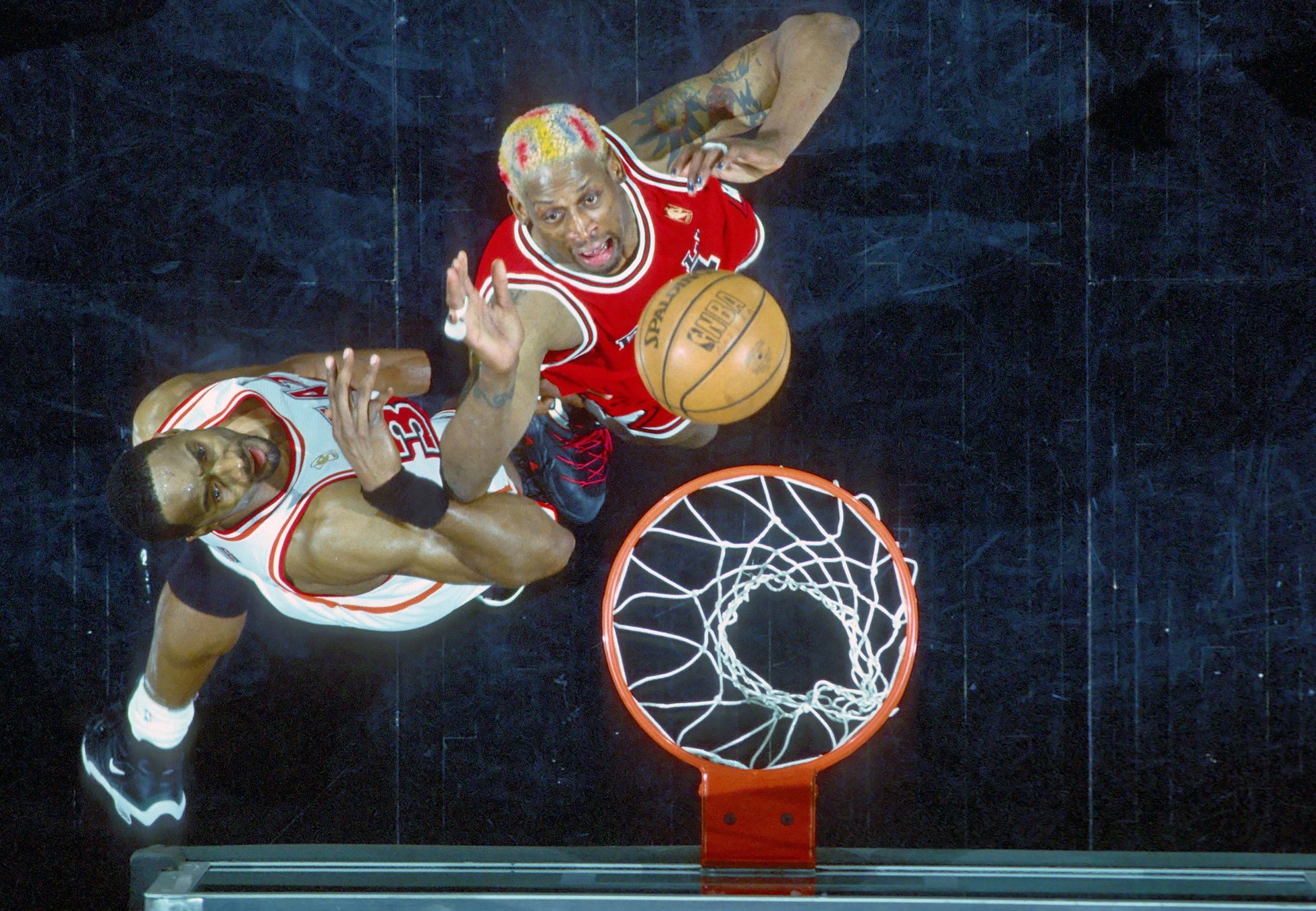 Dennis Rodman Kicks A Cameraman (& 9 More Altercations He Had During