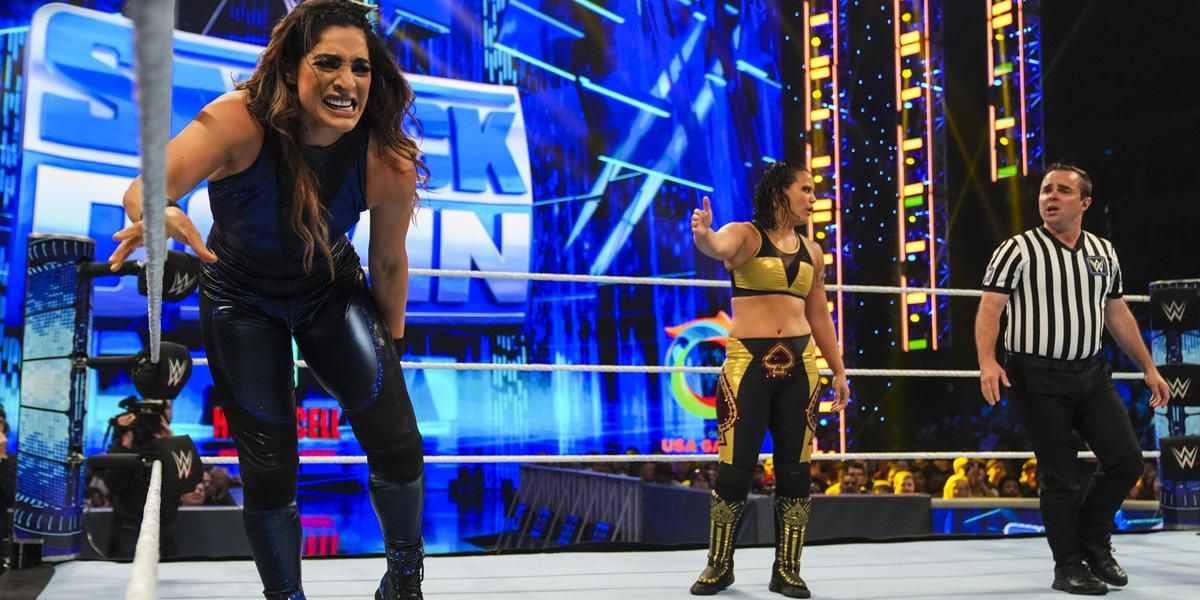 Ronda Rousey & Raquel Rodriguez v Natalya & Shayna Baszler SmackDown May 27, 2022 Cropped