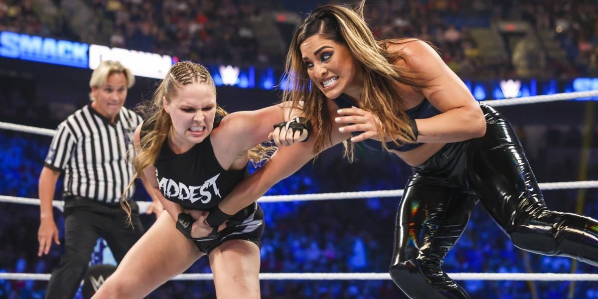 Ronda Rousey v Raquel Rodriguez SmackDown May 13, 2022 Cropped