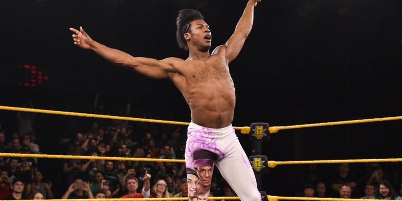 10 Times A Wrestler's Attire Mocked Their Opponent