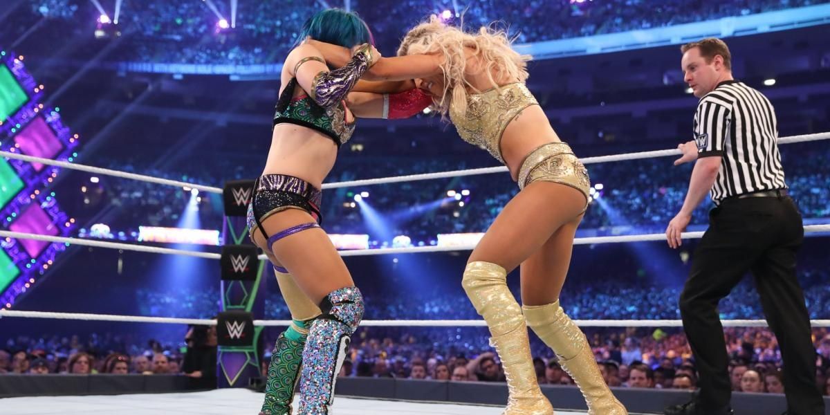 Charlotte v Asuka WrestleMania 34 Cropped
