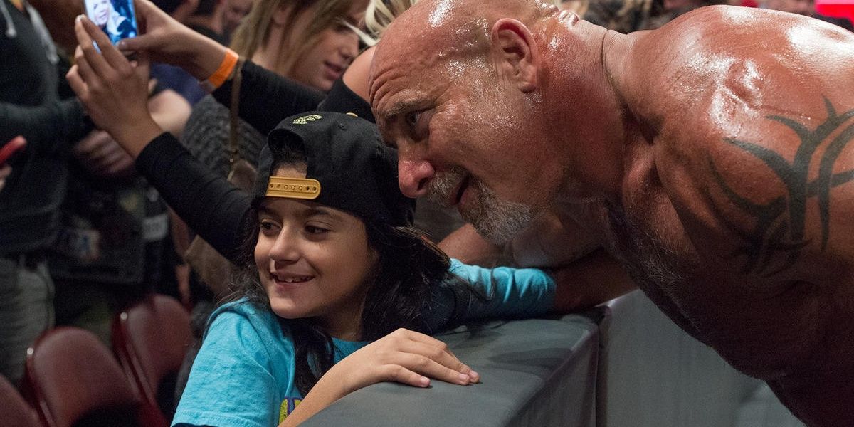 Goldberg with fans 
