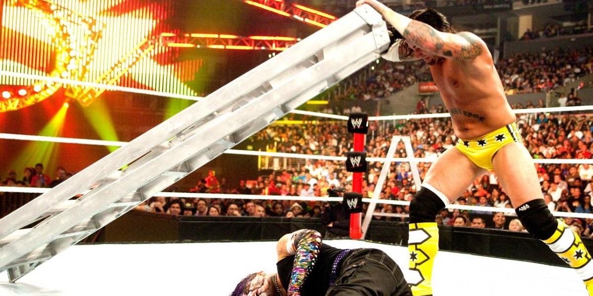 Jeff Hardy v CM Punk SummerSlam 2009 Cropped