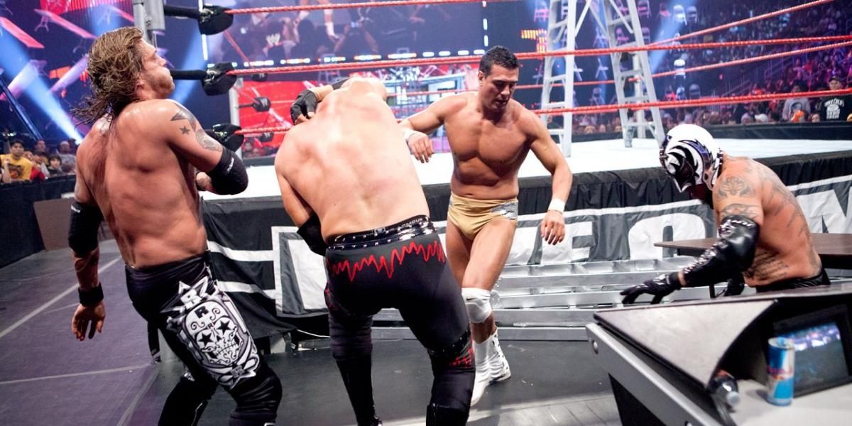 Kane v Edge v Alberto Del Rio v Rey Mysterio TLC 2010 Cropped