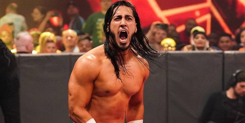 10 WWE Wrestlers Who Got Their Full Names Back